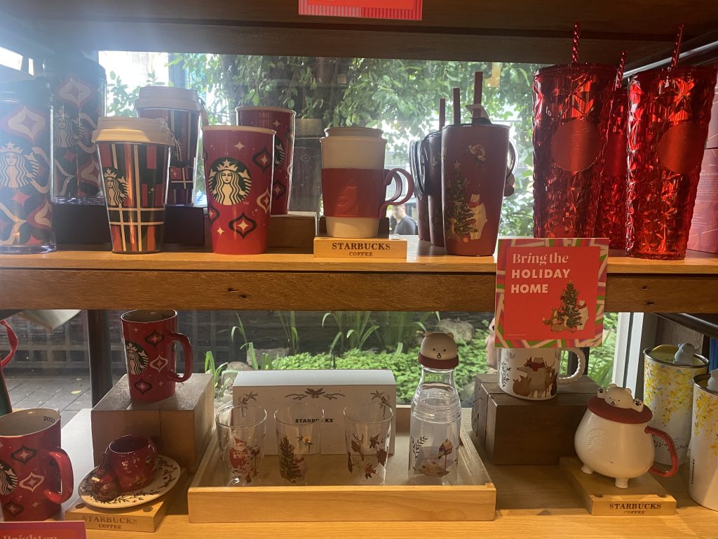 タイのスタバ】 2023年タンブラーやマグの値段＆クリスマス限定商品